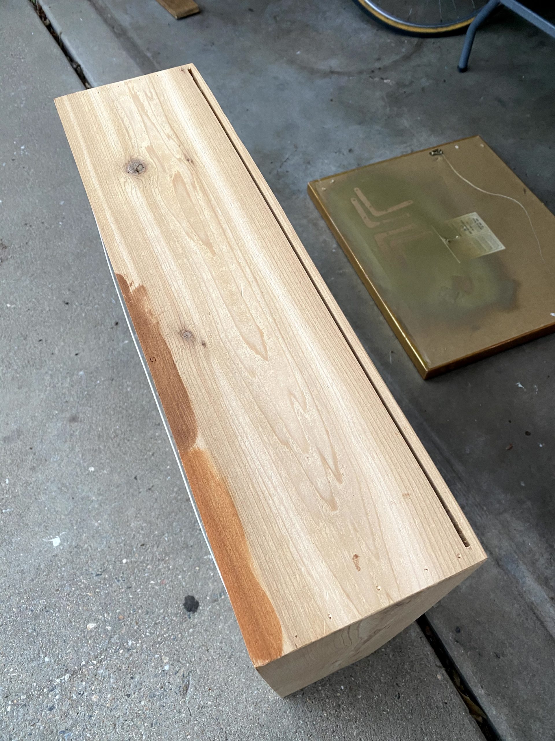 DIY Wedding Bouquet Shadow Box Display - Mamá in Medellín