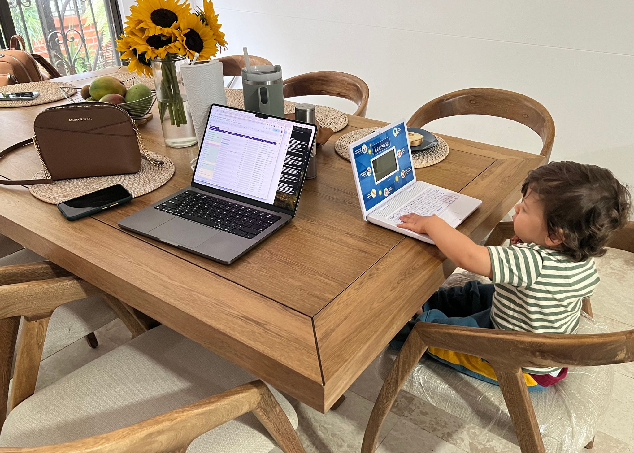 Best Coworking Spaces in Medellín: Cafés, Map & Guide